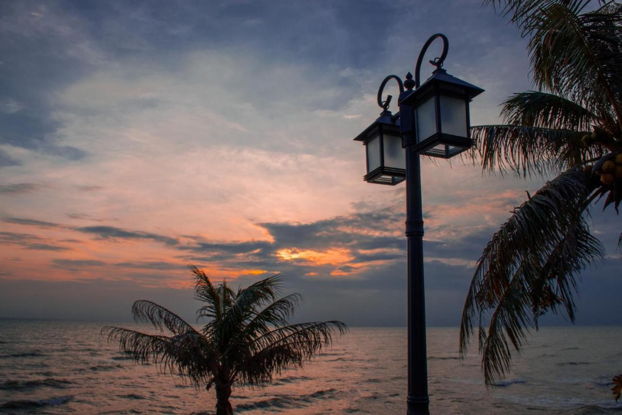 Sea Memories White Sand Beach Hotel Huahin Kültér fotó